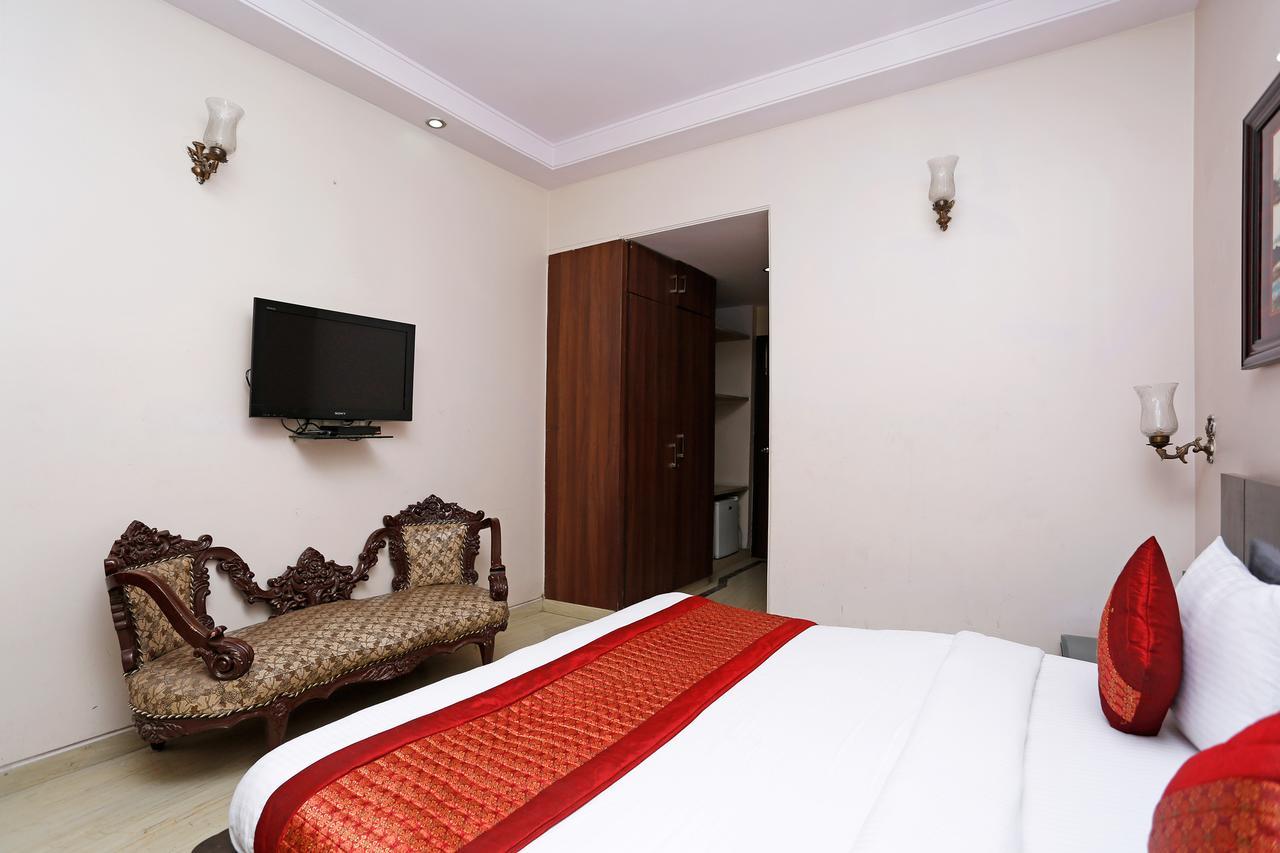 Oyo 5401 Hotel Mid Town Nueva Delhi Exterior foto