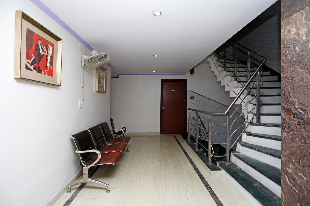 Oyo 5401 Hotel Mid Town Nueva Delhi Exterior foto